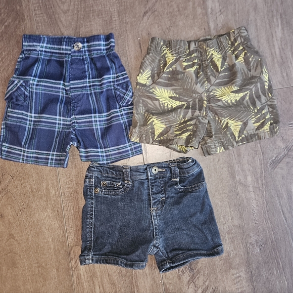 BOY Shorts Bundle ⚽️ 12 Months 🏀 17 Pieces - Picture 7 of 8